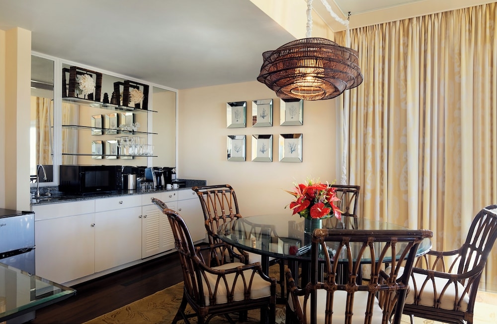 ダイニングルーム