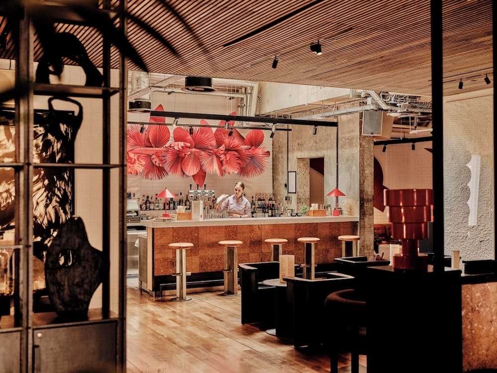 ロビーラウンジ