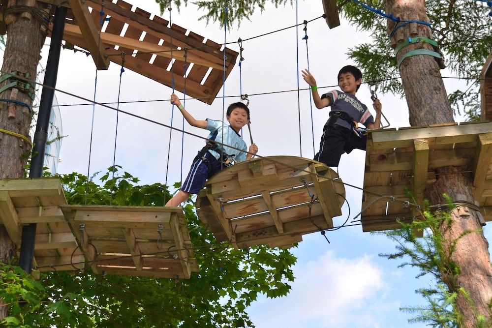子供用の遊び場 - 屋外