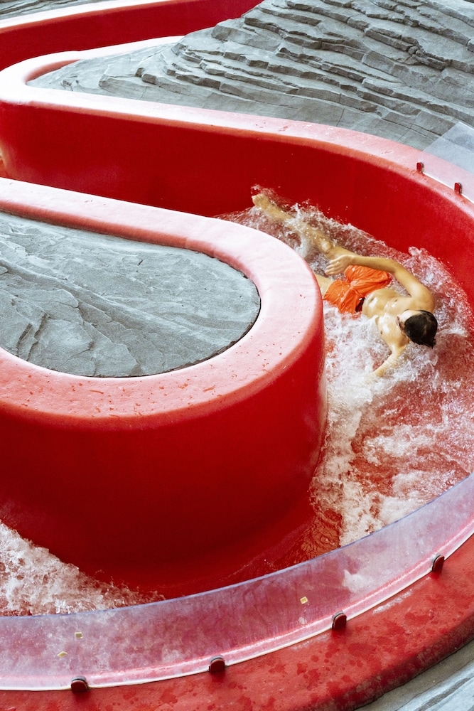 ウォータースライド