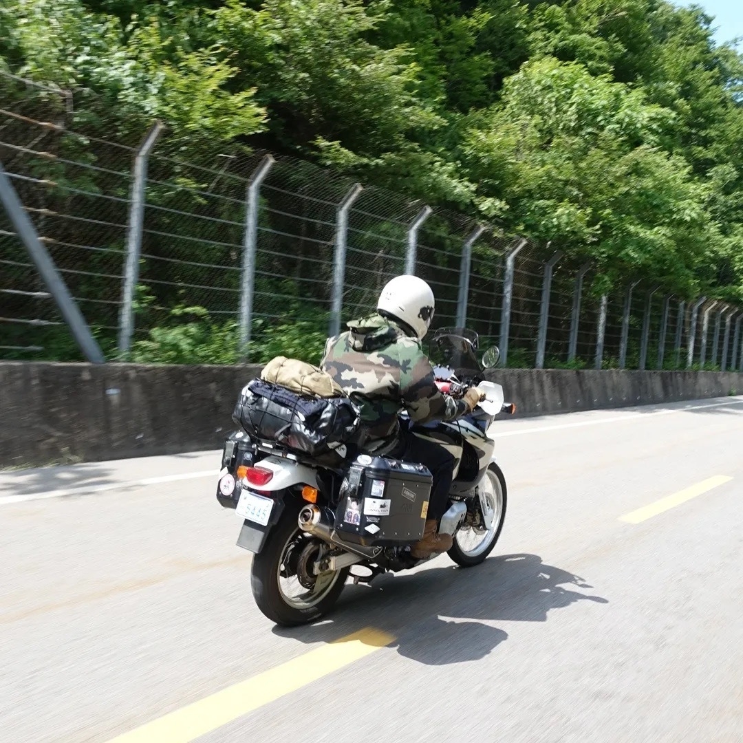 エンジニア Dion