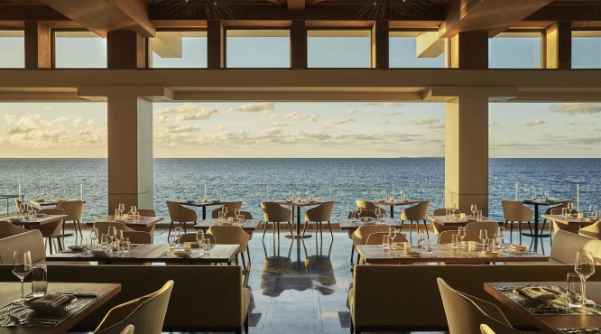 フォーシーズンズ アンギラ