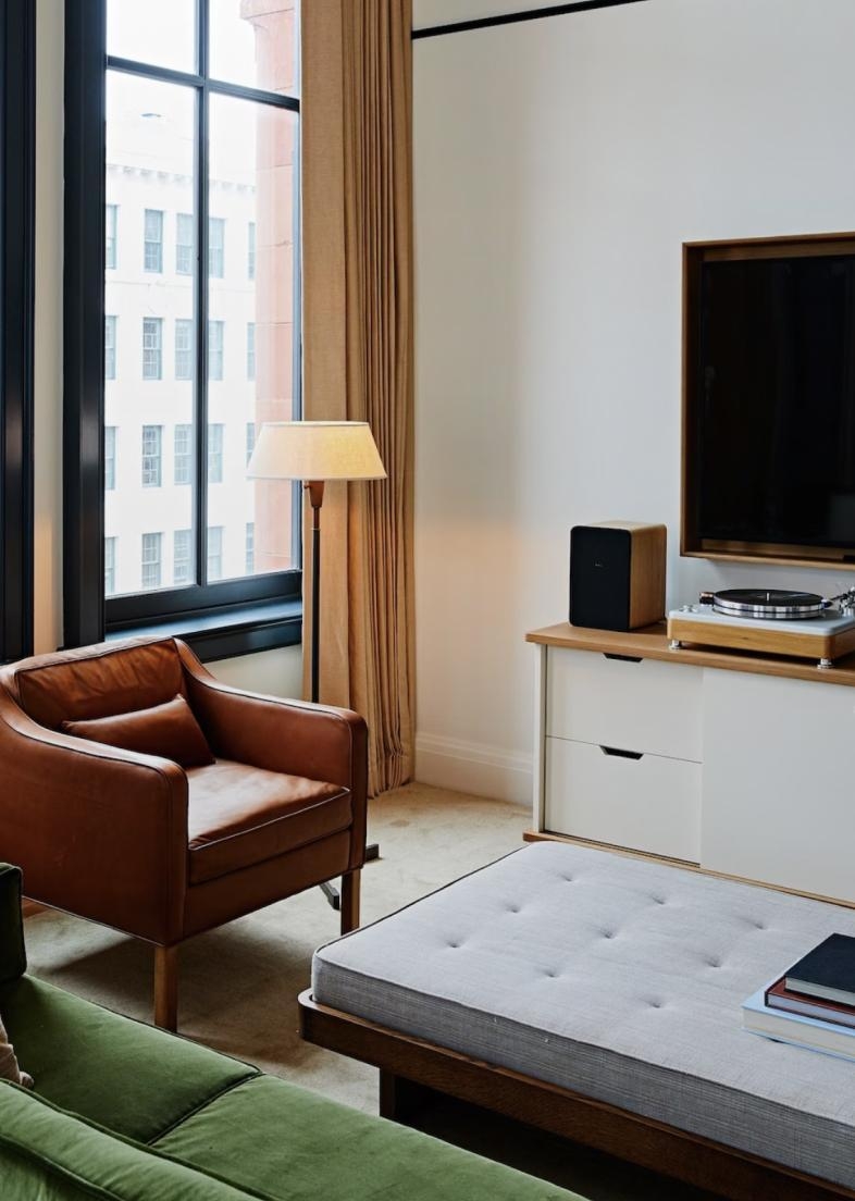 ブランドの想いが
溶け込む、
心に残るホテルの時間