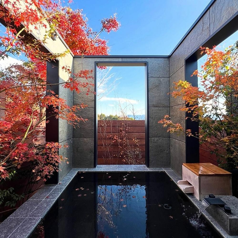 湯布院旅館,COMOREBI