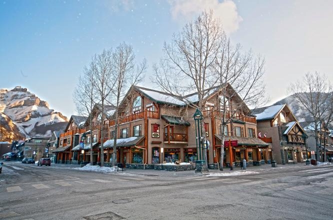 캐나다숙소,밴프ブリュースター・マウンテン・ロッジ,バンフのホテル,バンフの宿,カナダホテル숙소,밴프로지,부르스터즈마운틴로지