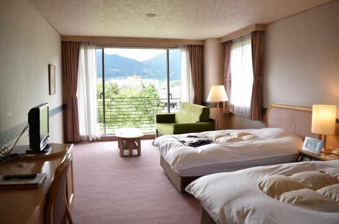 由布院 ことぶき 花の庄